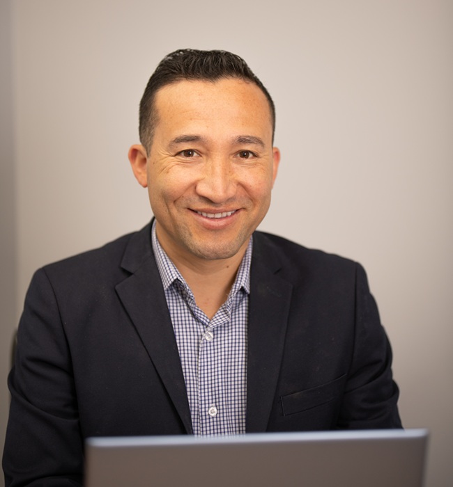 Edwin Garcia Spanish Speaking Agent